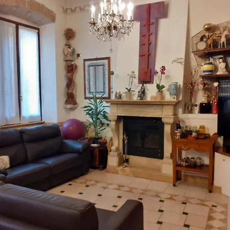 Da Cinzia - Casa Dell'arte In Centro Storico Con Idromassaggio Bed & Breakfast *